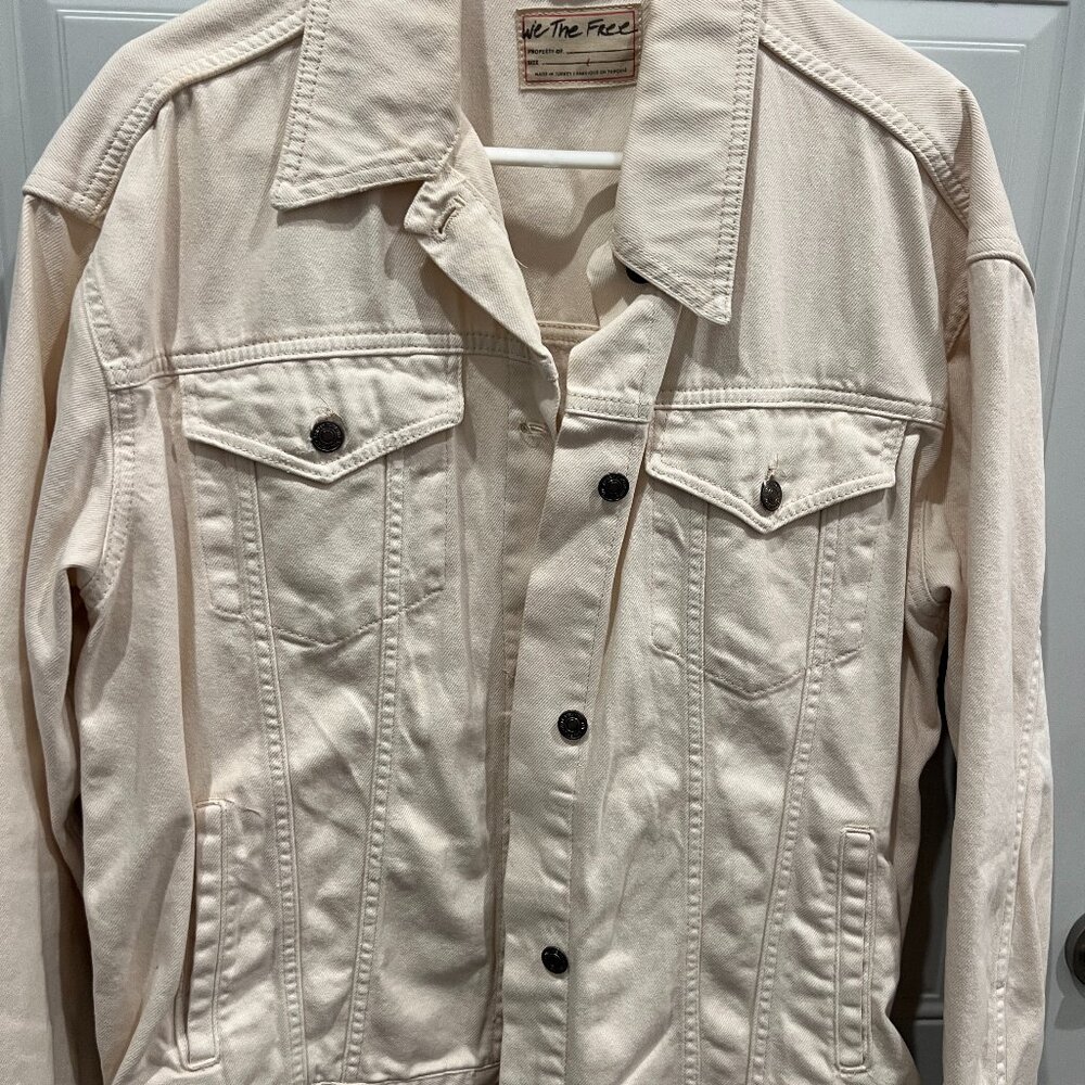 Free People cream jean jacket size L